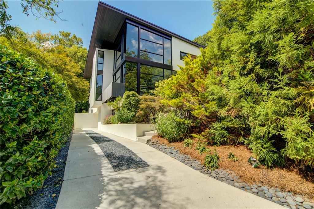 140 Barksdale Dr., Atlanta, GA 30309