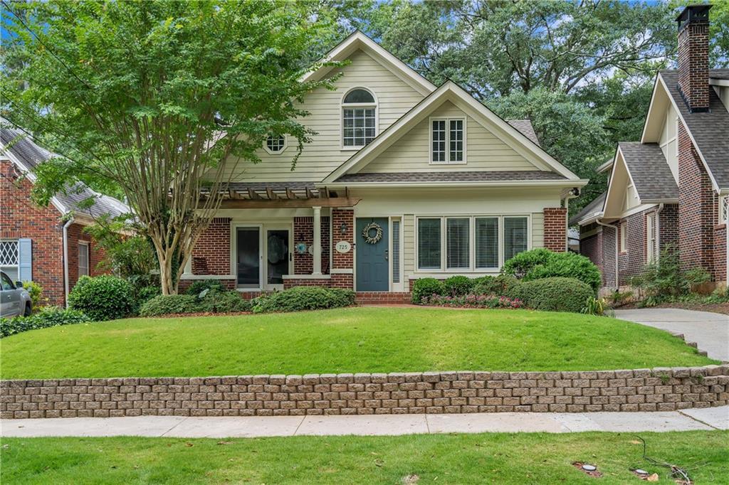 725 Brookridge Dr., Atlanta, GA 30306