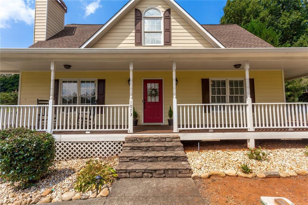 1073 Walnut Creek Dr., Woodstock, GA 30188