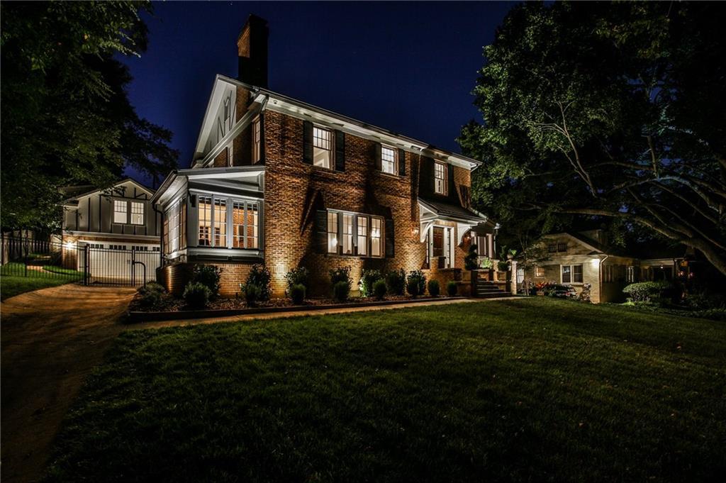 1082 Oakdale Rd., Atlanta, GA 30307