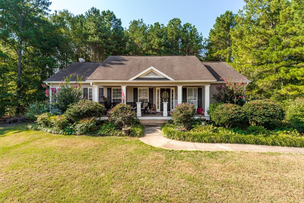 34 Winn Rd., Douglasville, GA 30134