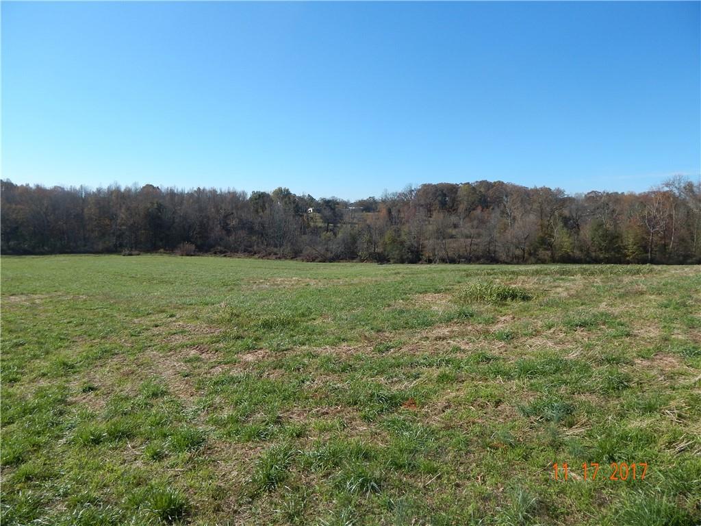 6201 Grindle Rd., Cumming, GA 30041