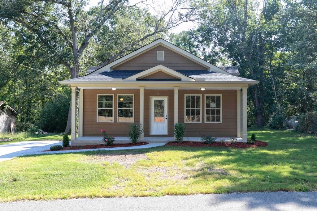 219 1st St., Woodstock, GA 30188