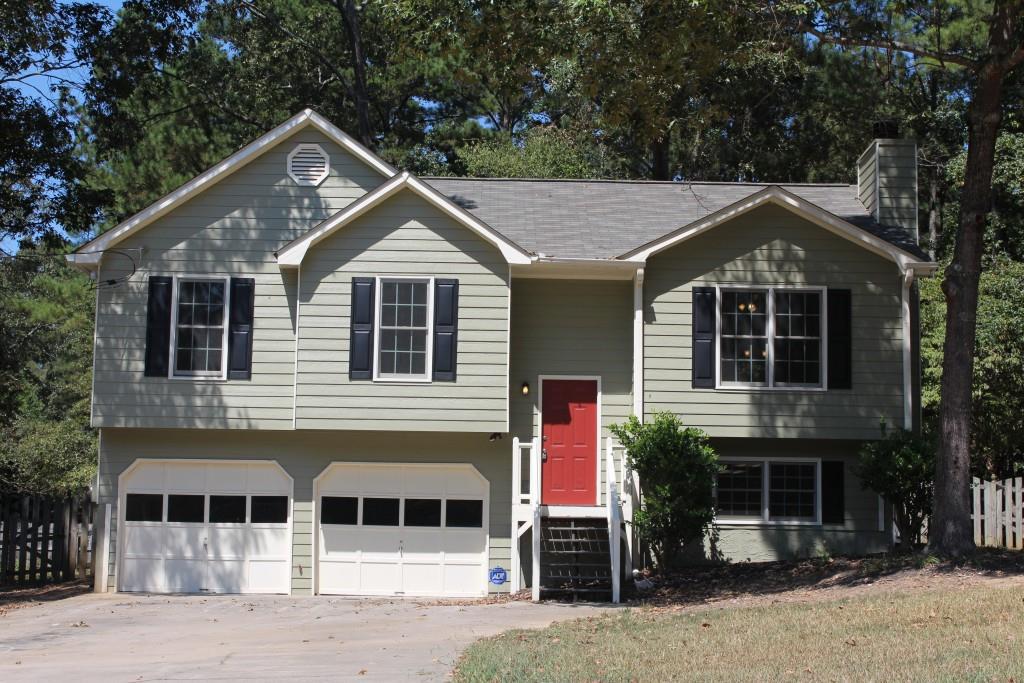 413 Braxton Dr., Douglasville, GA 30134