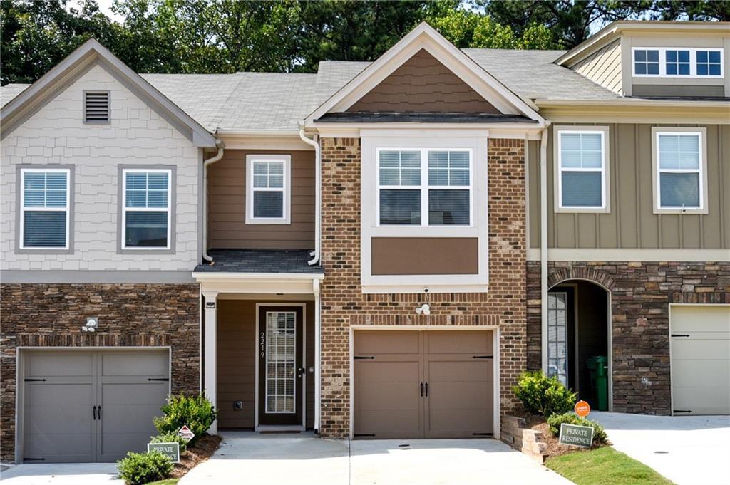 2219 Triple Crown Ln., Lithonia, GA 30058