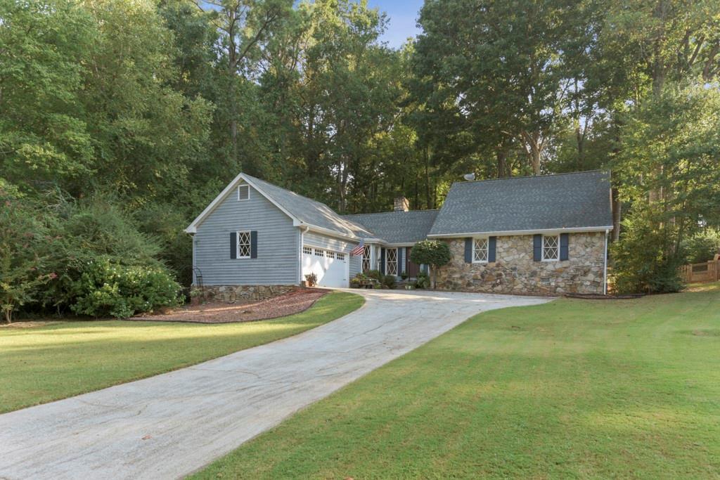 1442 Baron Ct., Stone Mountain, GA 30087