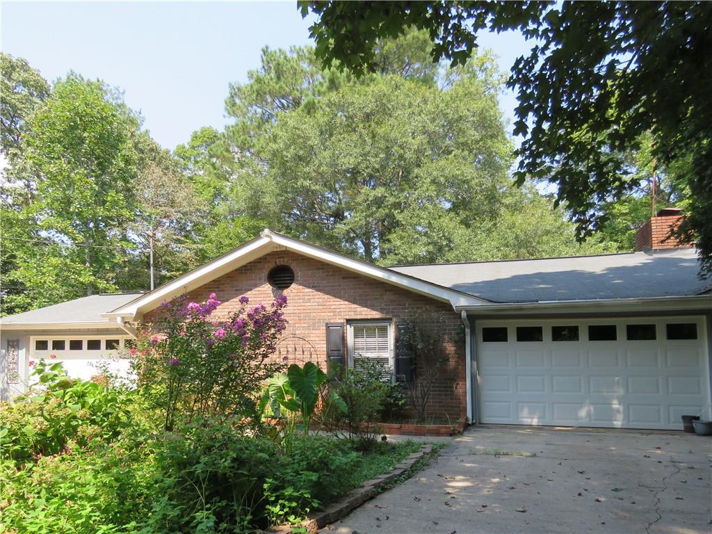 151 Rockcliff Rd., Canton, GA 30114