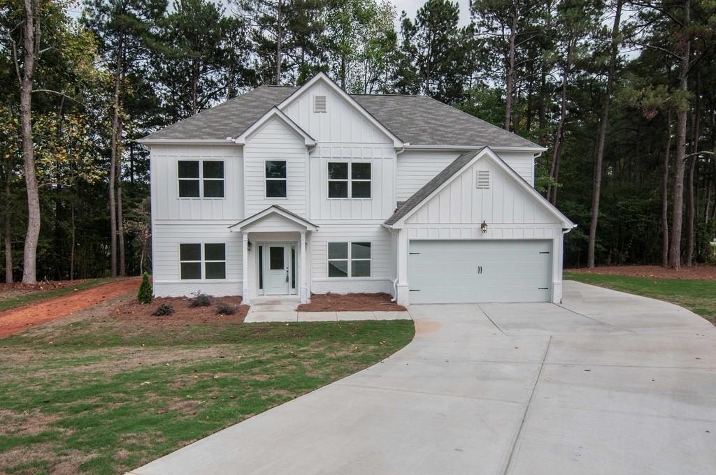 5911 Lanier Heights Cir., Buford, GA 30518