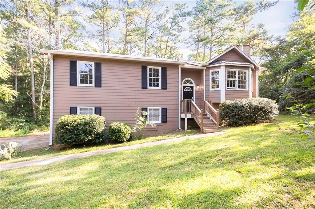 186 Cove Dr., Hiram, GA 30141