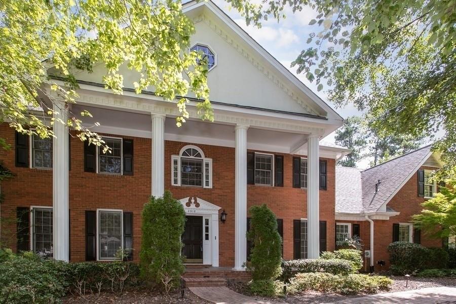 3010 Shallowford Park Manor, Roswell, GA 30075