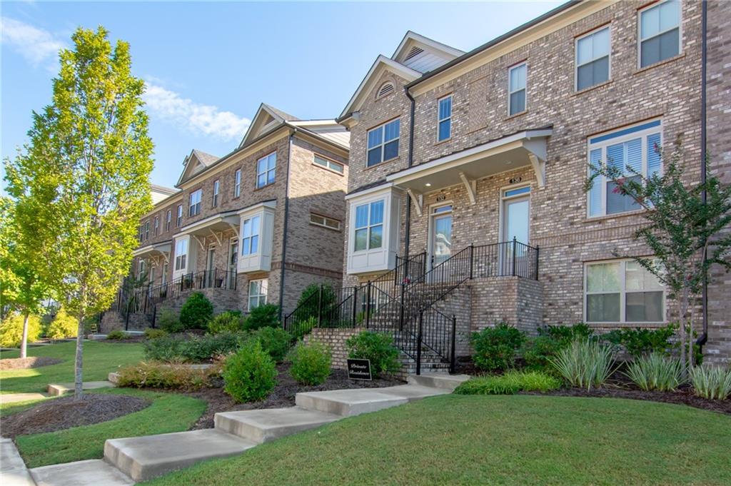 132 Laurel Crest Alley, Johns Creek, GA 30024