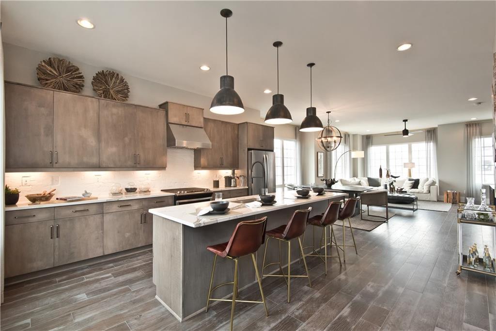 256 Castleberry Station Dr., Atlanta, GA 30313