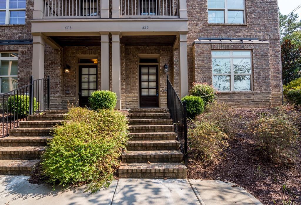 620 Luckett Ct., Smyrna, GA 30080