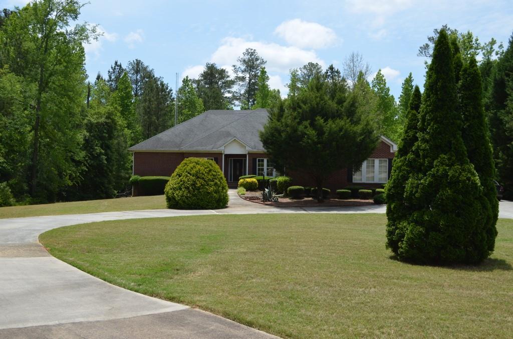 210 Tabor Forest Dr., Oxford, GA 30054