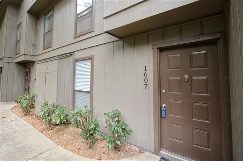 1607 Cumberland Ct., Smyrna, GA 30080