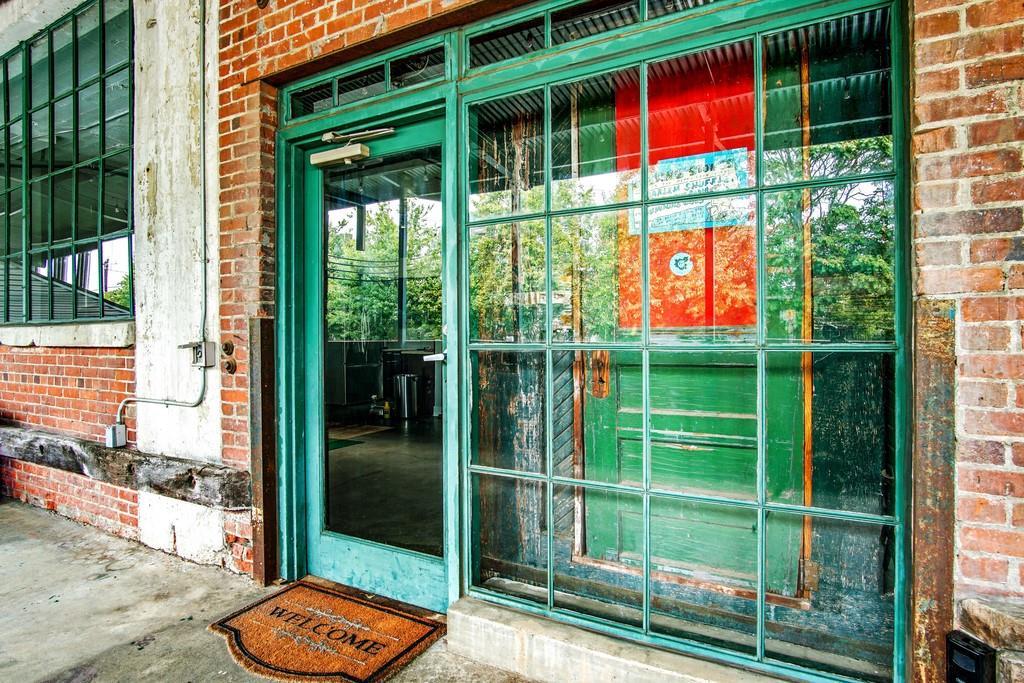 881 Memorial Dr. #115, Atlanta, GA 30316