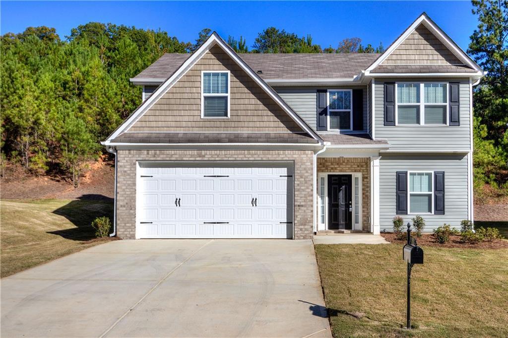 668 Fieldcrest Dr., Dallas, GA 30132