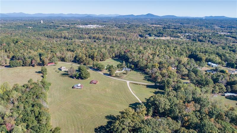 5271 Grant Rd., Gainesville, GA 30506