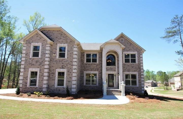 4403 River Vista Rd., Ellenwood, GA 30294