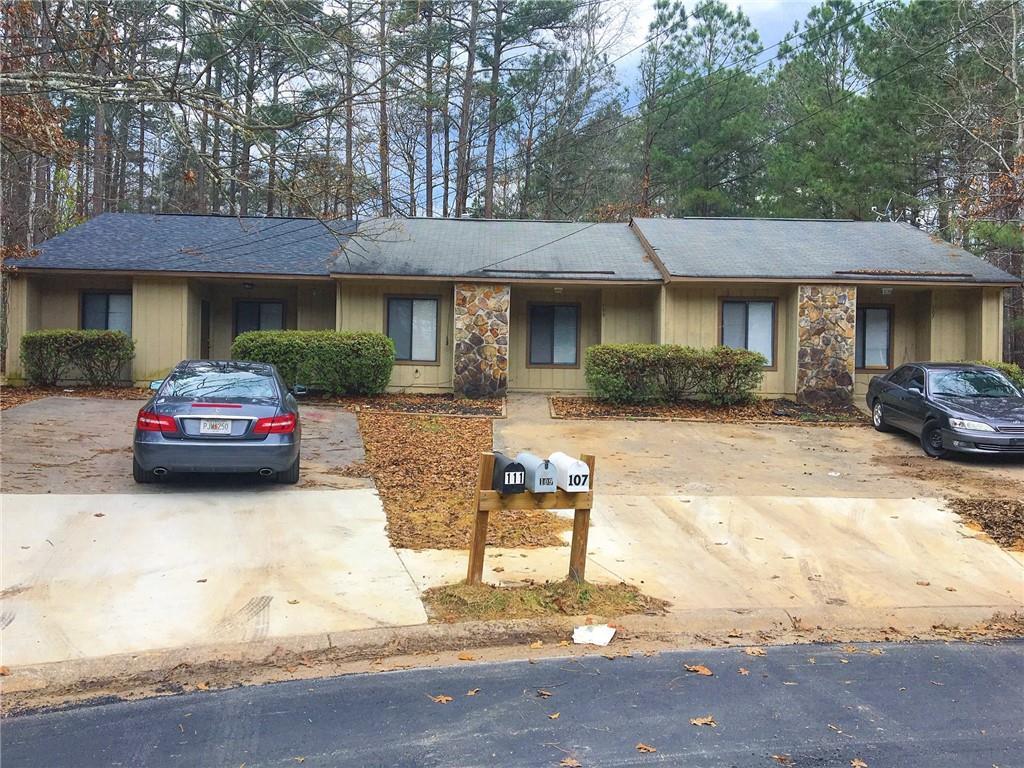 107 Spring Ct., Fairburn, GA 30213