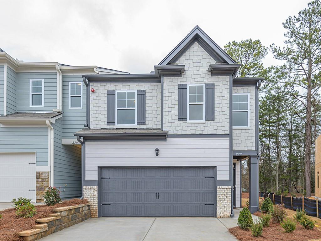 228 Lower Pheasant Ln., Woodstock, GA 30188
