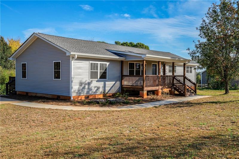 530 Corinth Church Rd., Winder, GA 30680