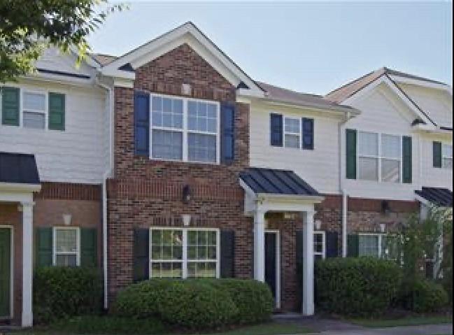 2817 Village Trace, Atlanta, GA 30344