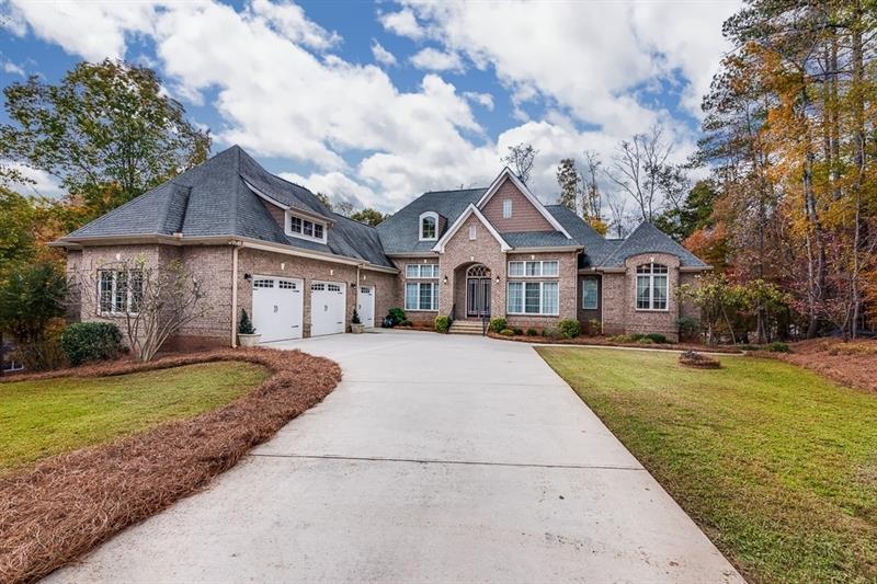 2176 Lake Ridge Ter., Lawrenceville, GA 30043