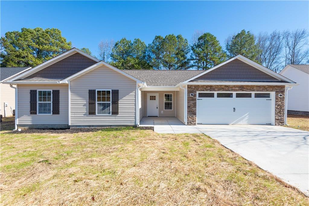 346 Lakecrest Cir., Calhoun, GA 30701