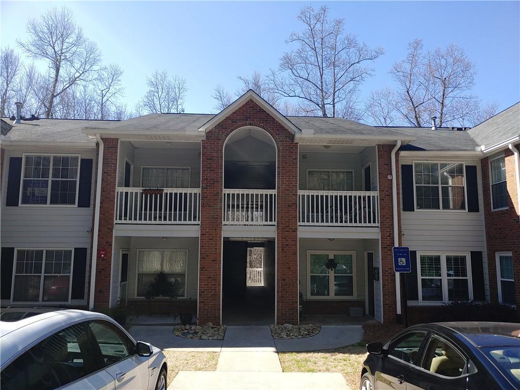 122 Streamside Dr., Roswell, GA 30076