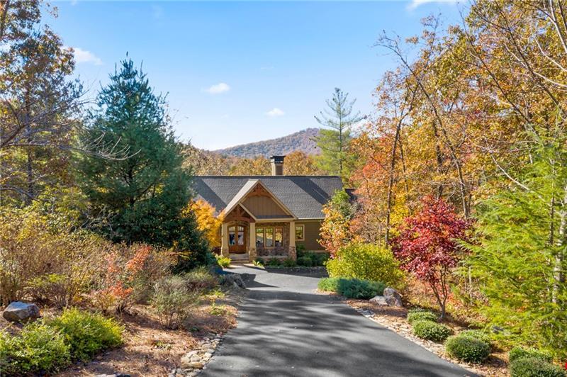211 Blue Sage Dr., Jasper, GA 30143