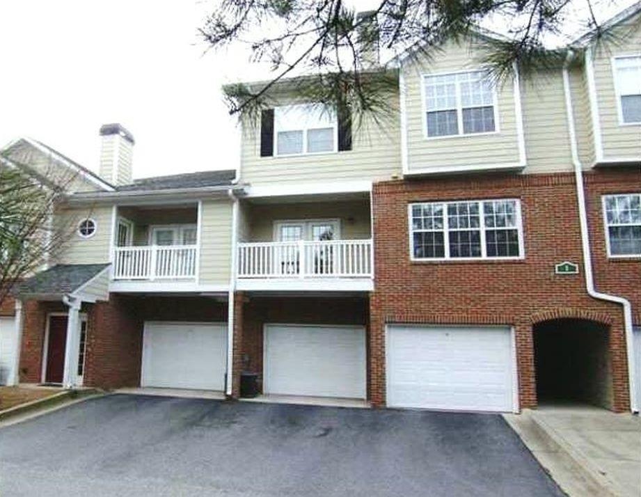 105 Spring Heights Ln., Smyrna, GA 30080