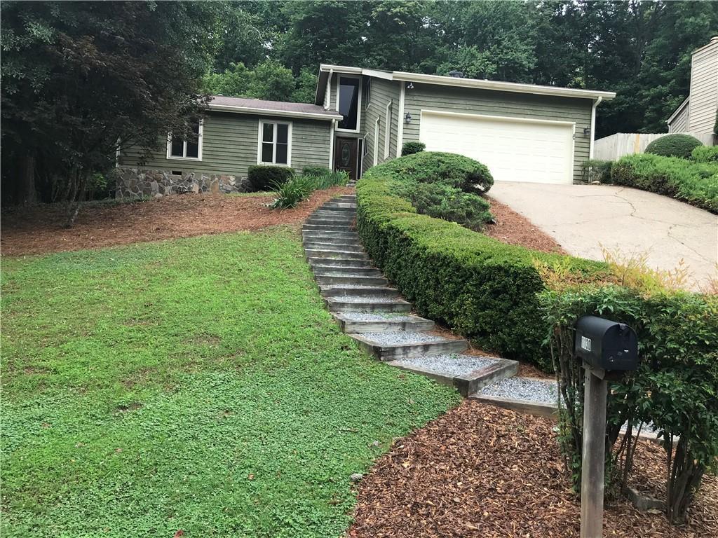 1130 Trailmore Dr., Roswell, GA 30076