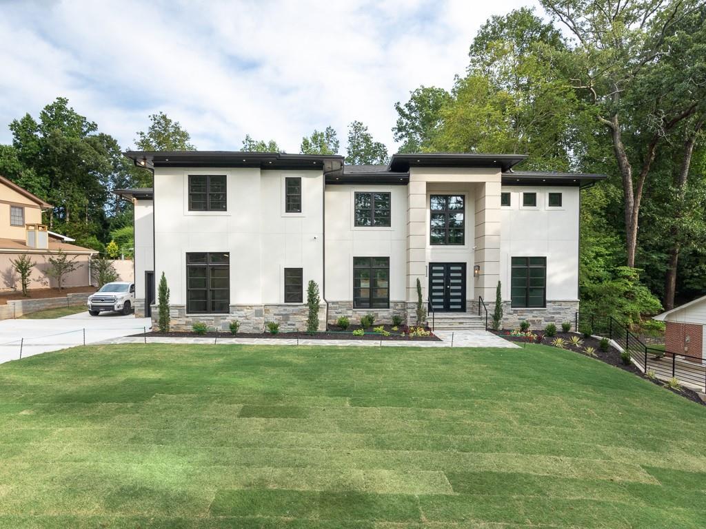 2403 Lively Tr., Atlanta, GA 30345
