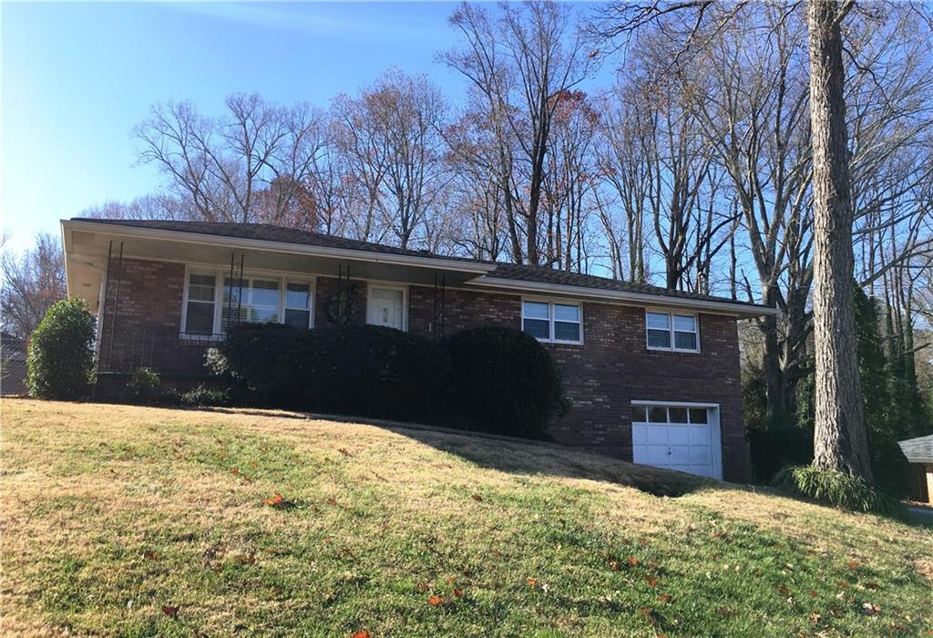 3370 Charlotte Cir., Smyrna, GA 30082