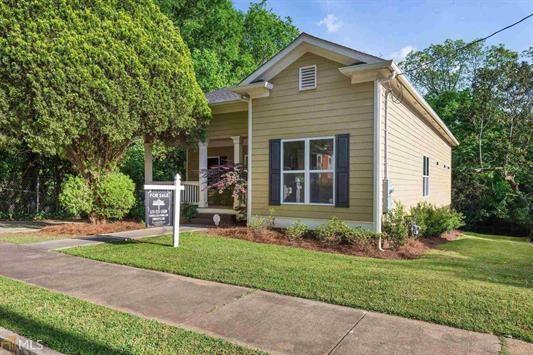 1736 Temple Ave., College Park, GA 30337
