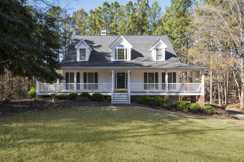 619 Tynsdale Dr., Douglasville, GA 30134