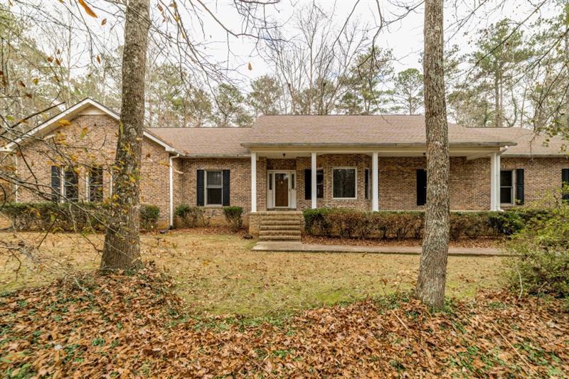 1337 Bakers Bridge Rd., Douglasville, GA 30134
