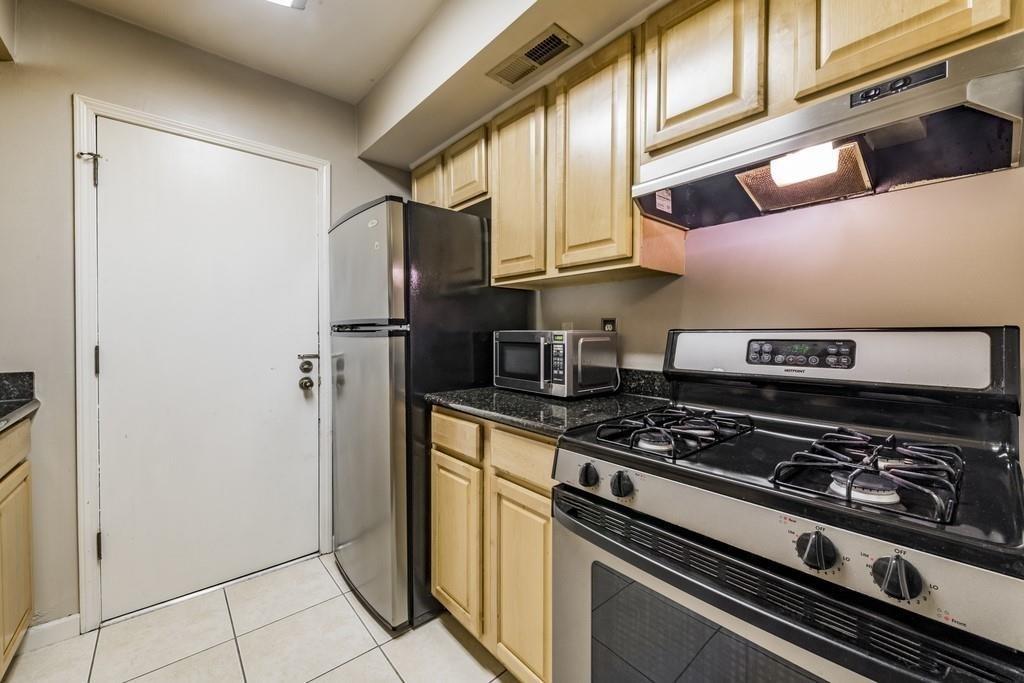 6851 Roswell Rd. #J20, Sandy Springs, GA 30328
