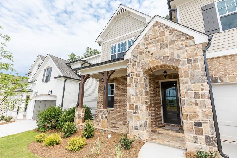 590 Walden Glen Ln., Alpharetta, GA 30004