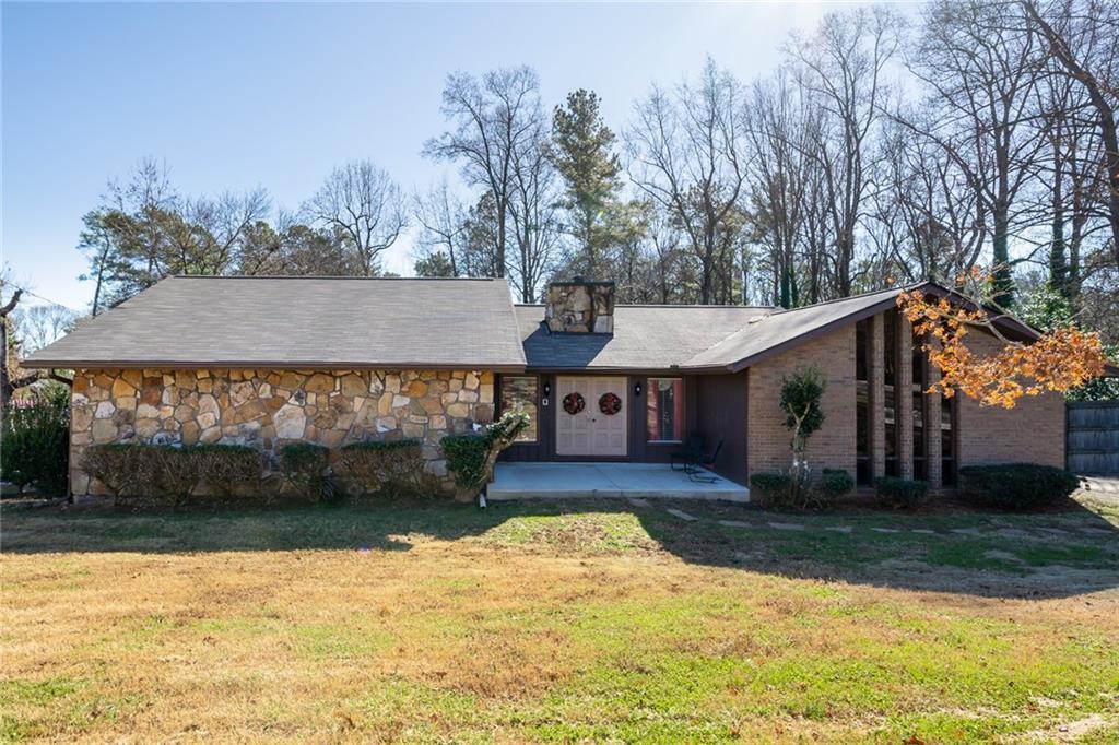 551 Nickajack Rd., Mableton, GA 30126