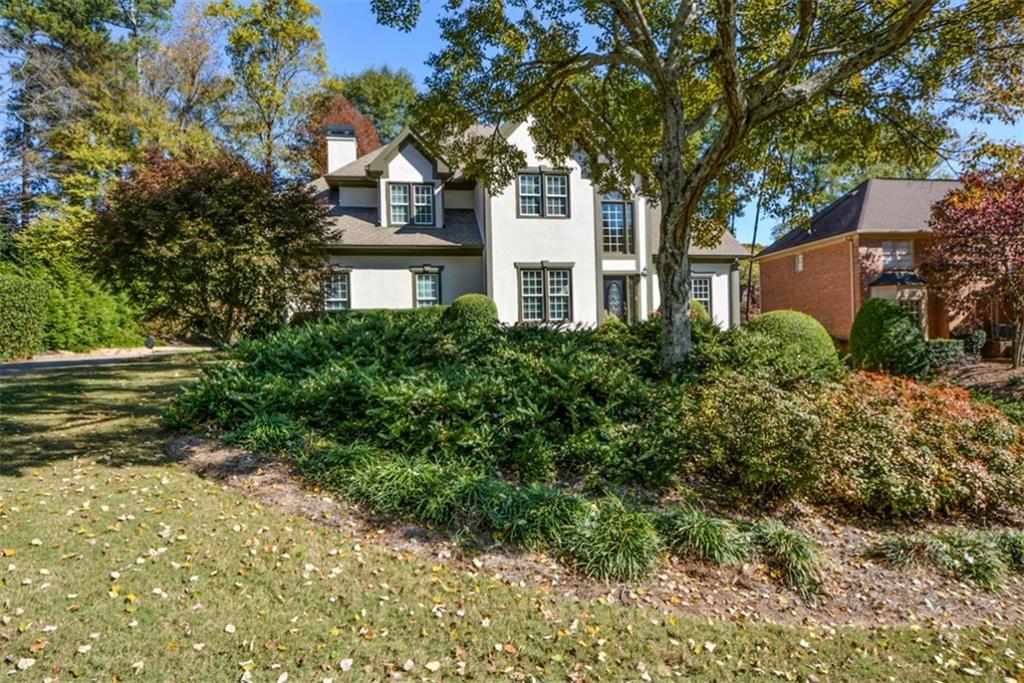 355 Log House Ct., Roswell, GA 30075