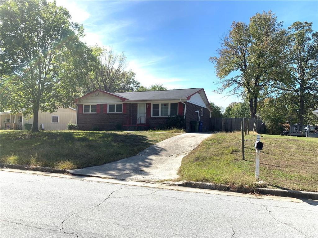 3422 Eisenhower Cir., Atlanta, GA 30354