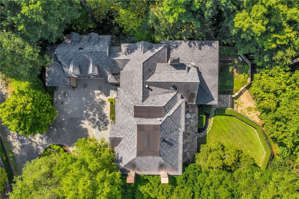 12 Interlochen Dr., Atlanta, GA 30342
