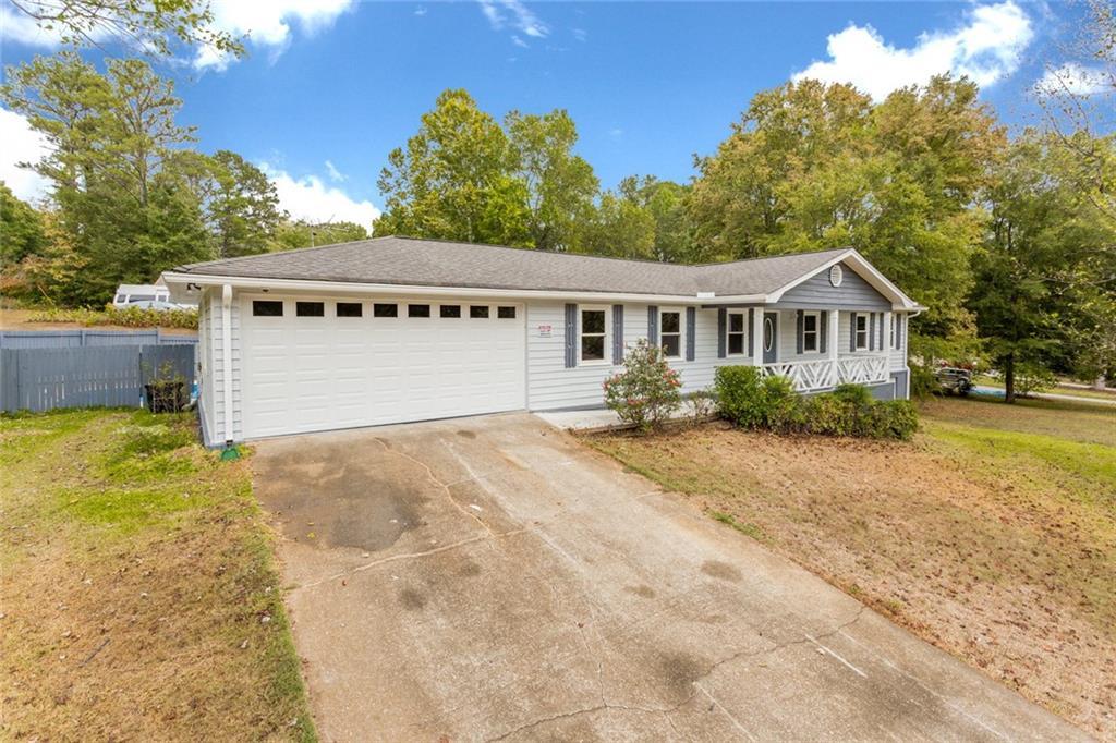 4608 Karron Dr., Powder Springs, GA 30127