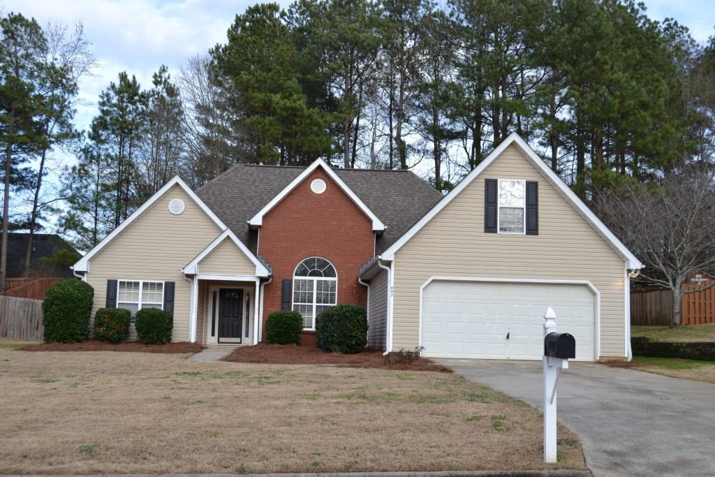 607 Penhollaway Ct., Loganville, GA 30052