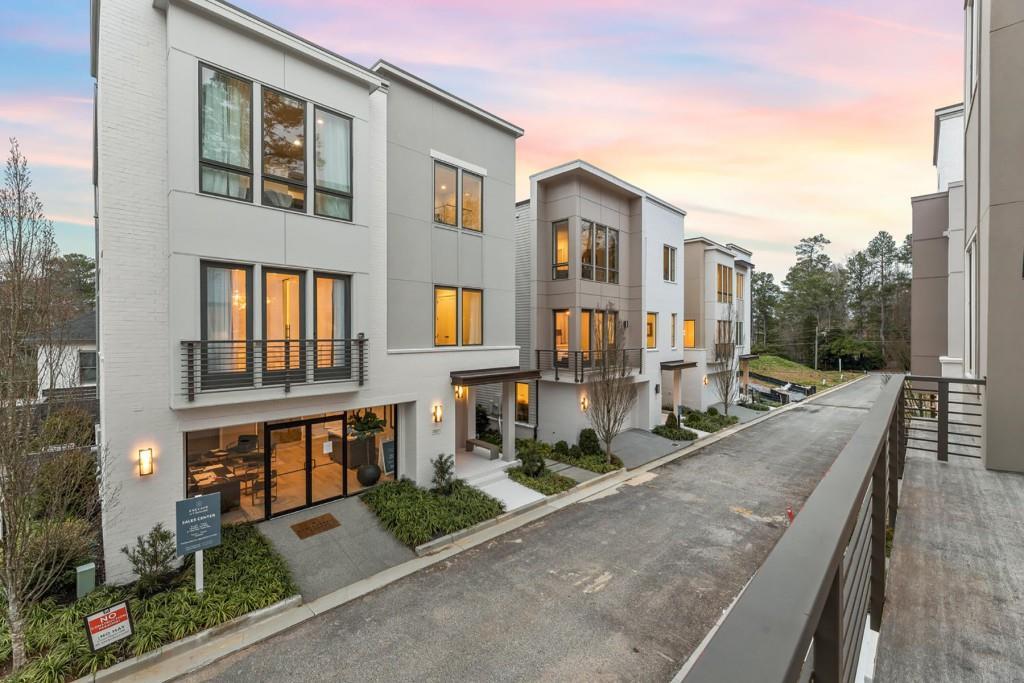 4005 Hazel Nut Ln., Atlanta, GA 30342