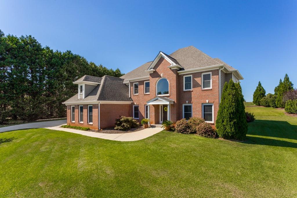 801 Mill Brook Ln., Hoschton, GA 30548