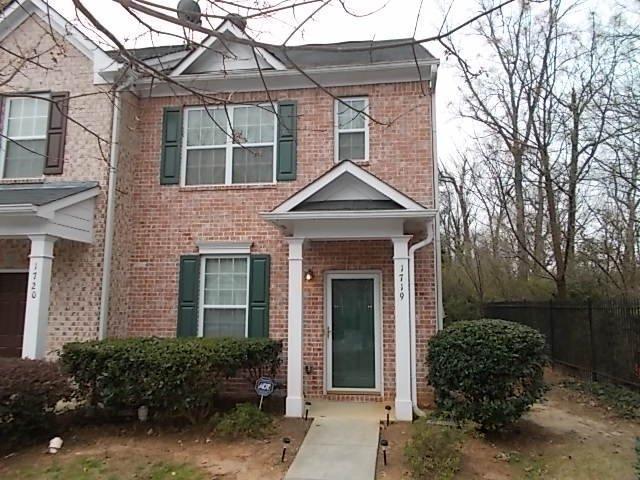 1719 Bayrose Cir., East Point, GA 30344