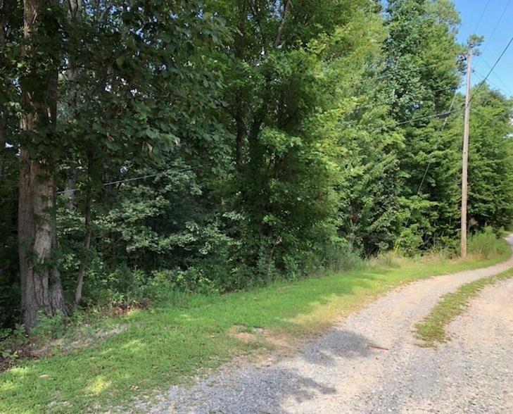 404 Davis Rd., Fairmount, GA 30139